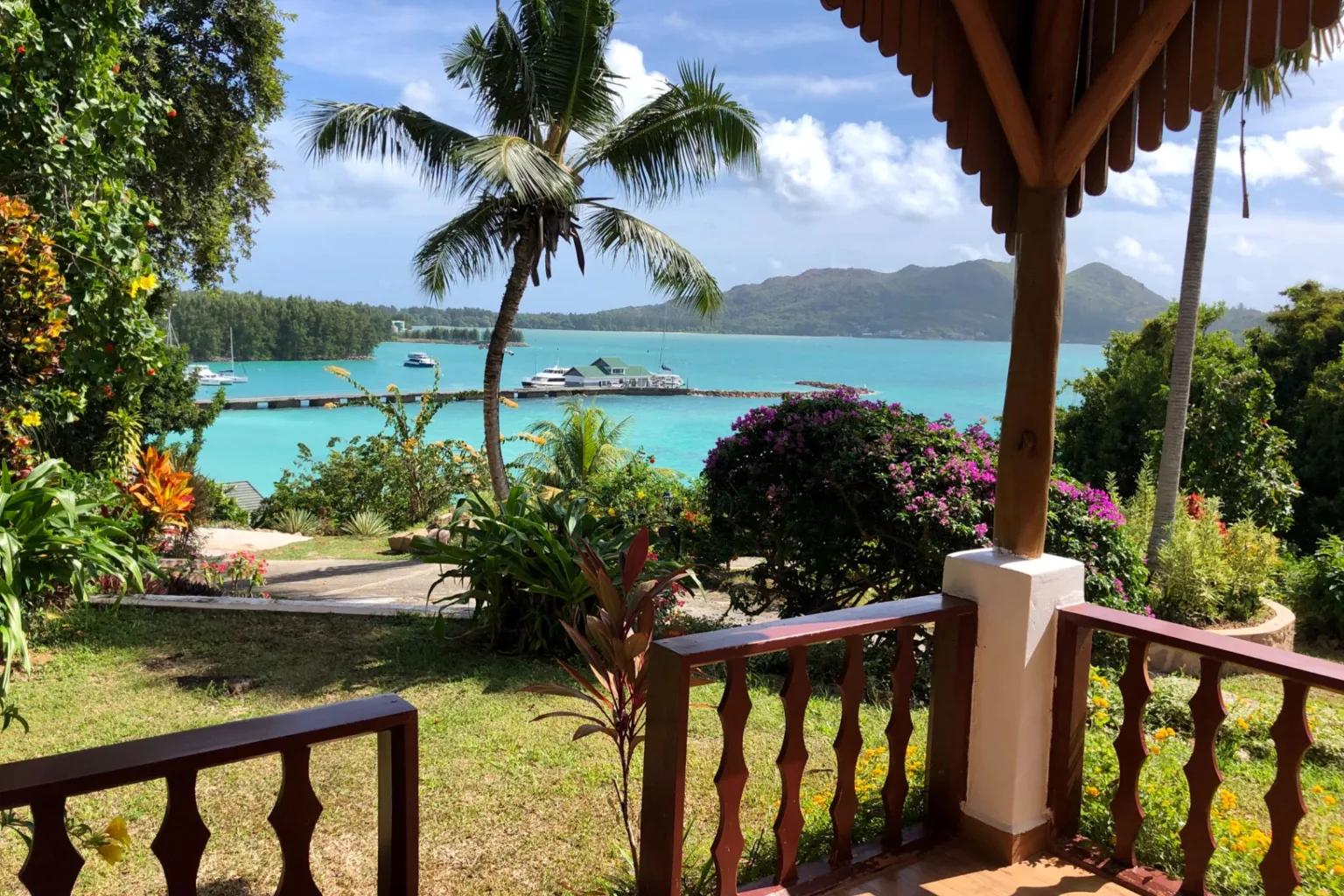 Villa 1 Room 1 Balcony Sea _ Jetty view