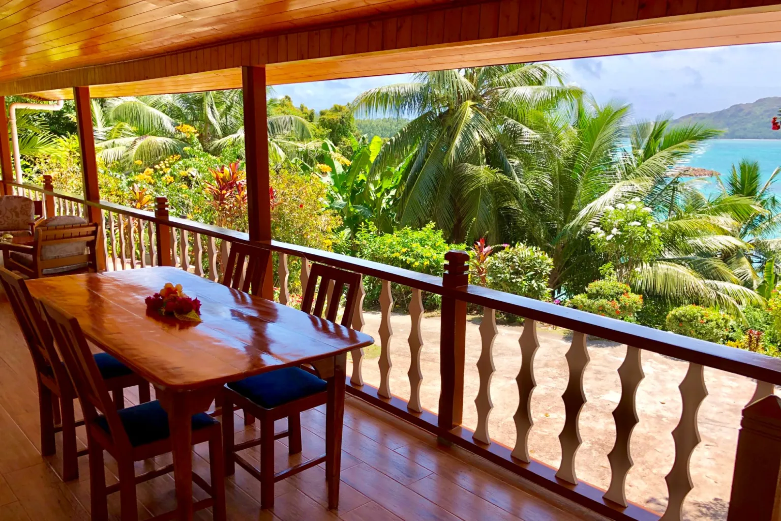 Villa 2 - Balcony Sea View2